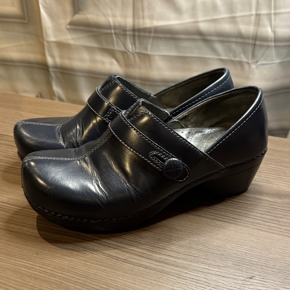 Dansko Dark Blue Leather Mules with Strap - Picture 2 of 8